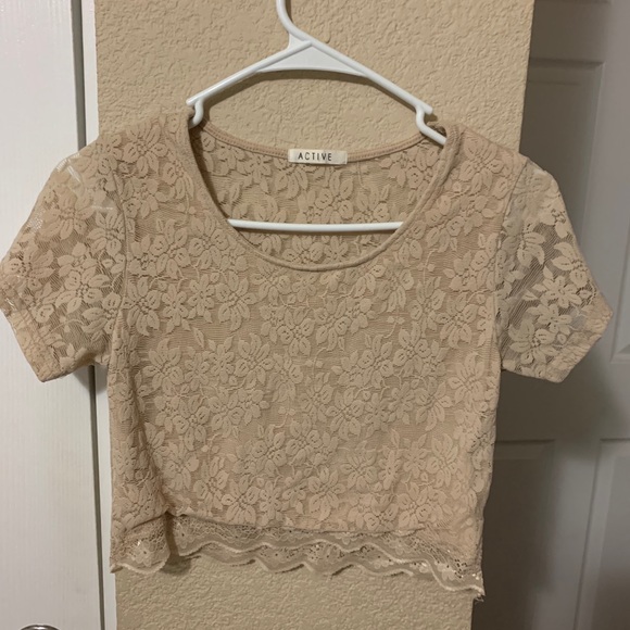 Lace nude croptop - Picture 2 of 2